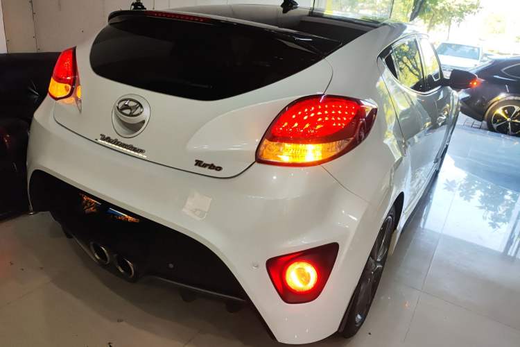 Used Hyundai Veloster 2015 1.6T Automatic Luxury Edition
