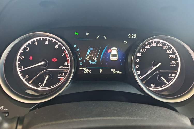 Used Toyota Camry 2021 2.0G Luxury Edition
