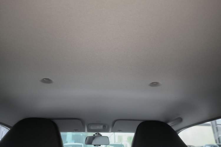 Used Chery QQ Ice Cream 2022 170km Sundae Phosphate Lithium-Ion