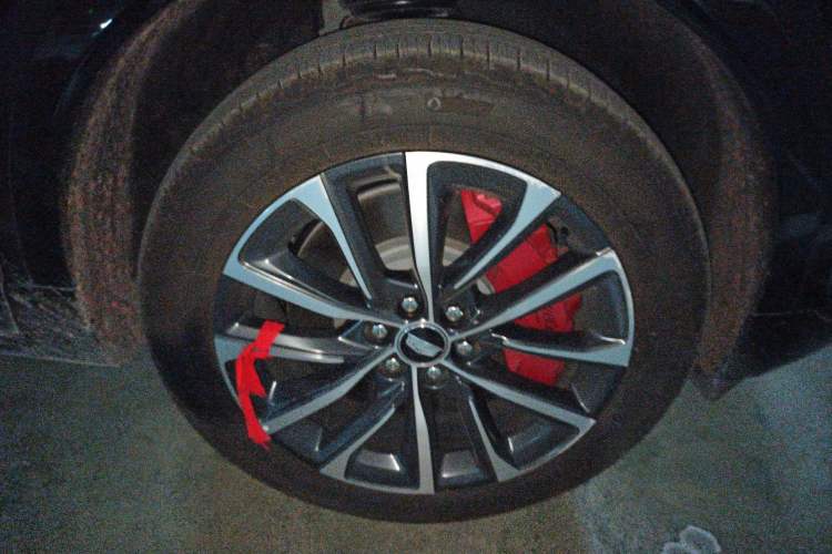 Used Cadillac XT5 2025 2.0T Prestige Version