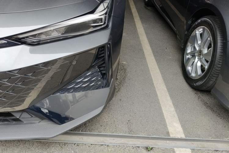 Used CHANGAN UNI-V 2024 1.5T Prestige Edition
