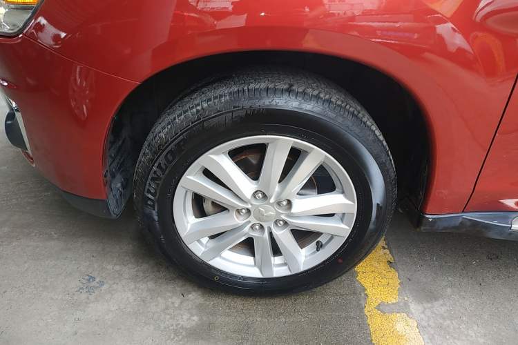 Used Mitsubishi ASX 2013 2.0L CVT Four-Wheel Drive Premium Edition
