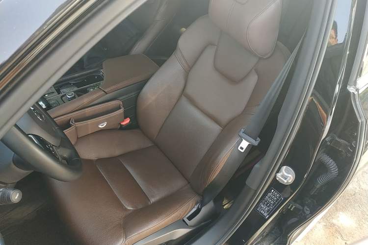 Used Volvo S90 2023 B5 Zhiyi Luxury Edition