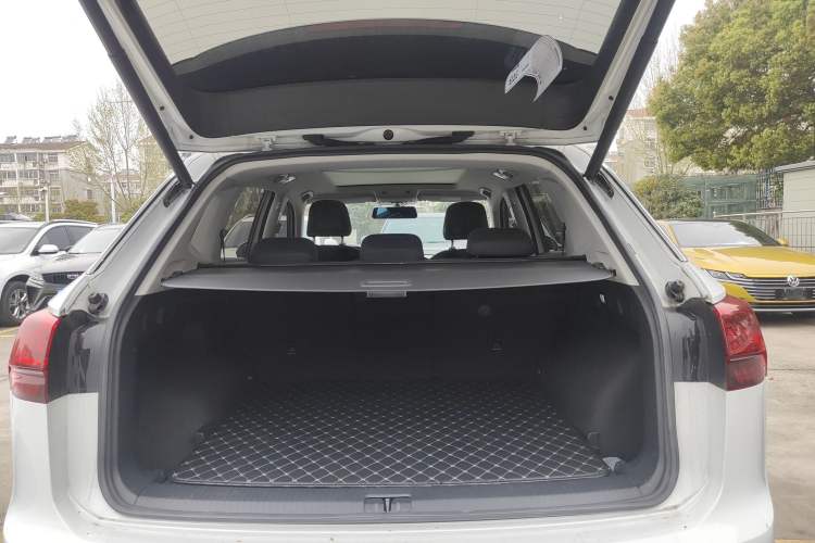 Used Volkswagen Tayron 2021 330TSI Two-Wheel Drive Luxury Smart Connectivity Version
