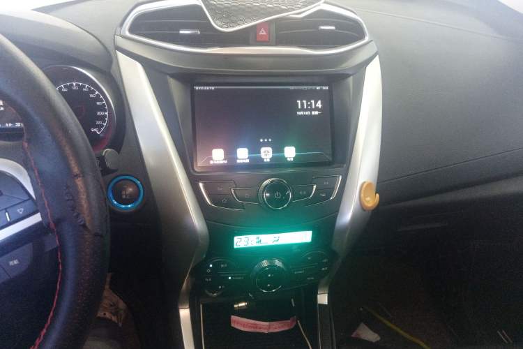 Used BYD Yuan New Energy 2018 EV360 Smart Connect Cool Edition Audio And AC Panel