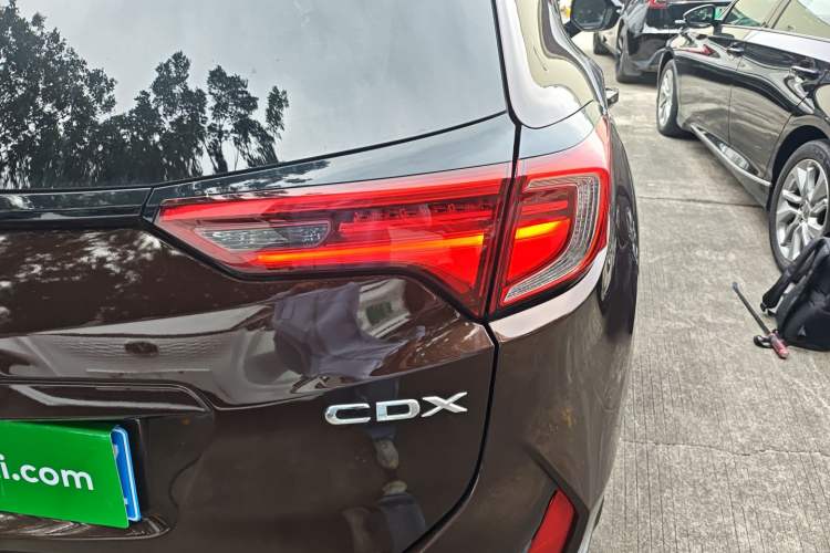 Used Acura CDX 2016 1.5T Two-Wheel Drive Deluxe Edition