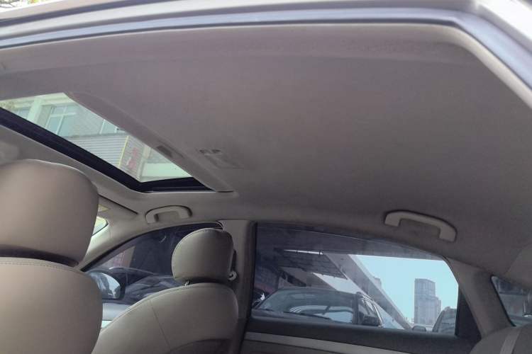 Used Nissan Sylphy 2012 Classic 1.6XL Manual Luxury Edition Headliner