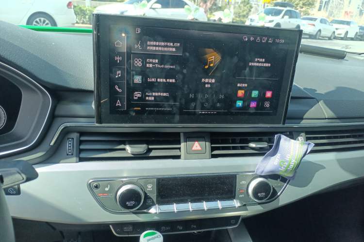 Used Audi A4L 2022 40 TFSI Luxury Dynamic Model
