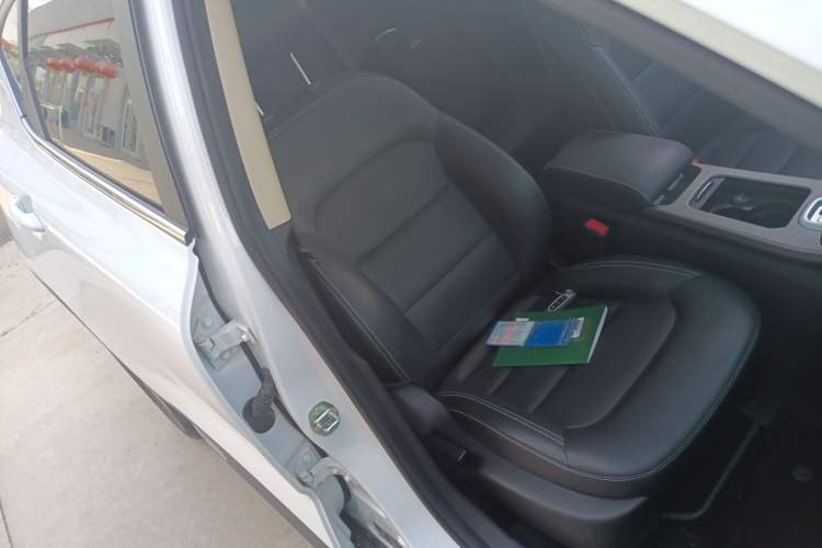 Used Geely Auto Emgrand GS 2017 Sport Edition 1.3T Automatic Smart Connectivity Model