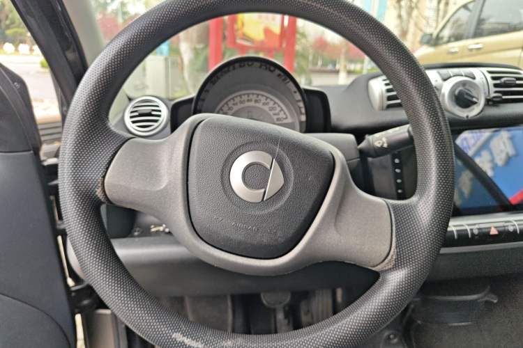 Used smart fortwo 2011 1.0 MHD Hardtop Standard Edition
