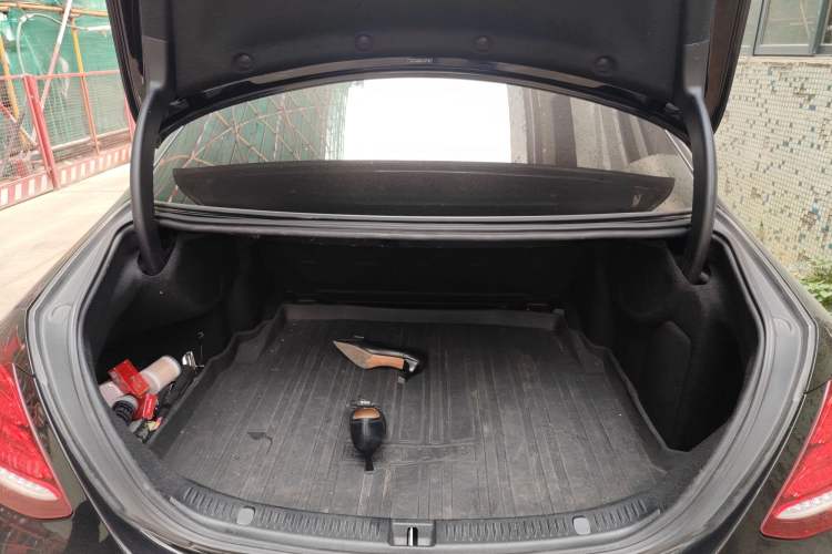 Used Mercedes-Benz E-Class 2019 E 300 L Sport Luxury Edition