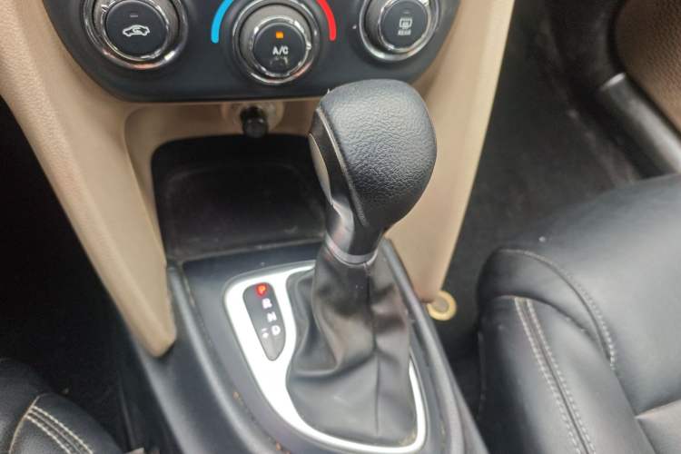 Used Fiat Viaggio 2012 1.4T Automatic Enjoyment Edition
