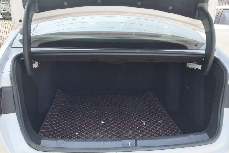 Used BYD Qin PLUS 2024 Honor Edition EV 510KM Leading Model Trunk