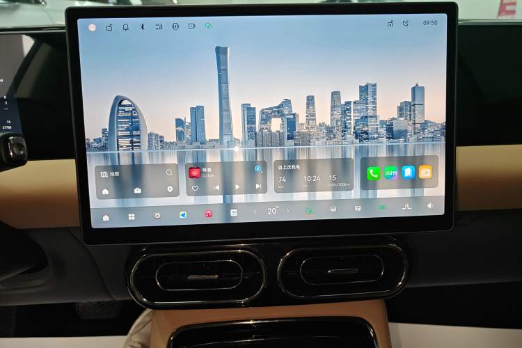 Used Leapmotor C01 2024 Pure Electric 525 Luxury Edition Audio And AC Panel