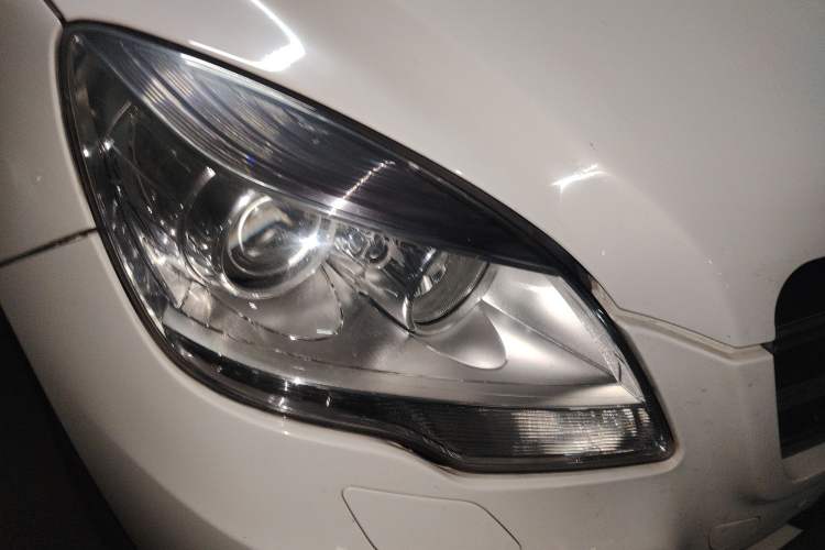 Used Mercedes-Benz R-Class 2014 R 400 4MATIC Business Model Exterior 6