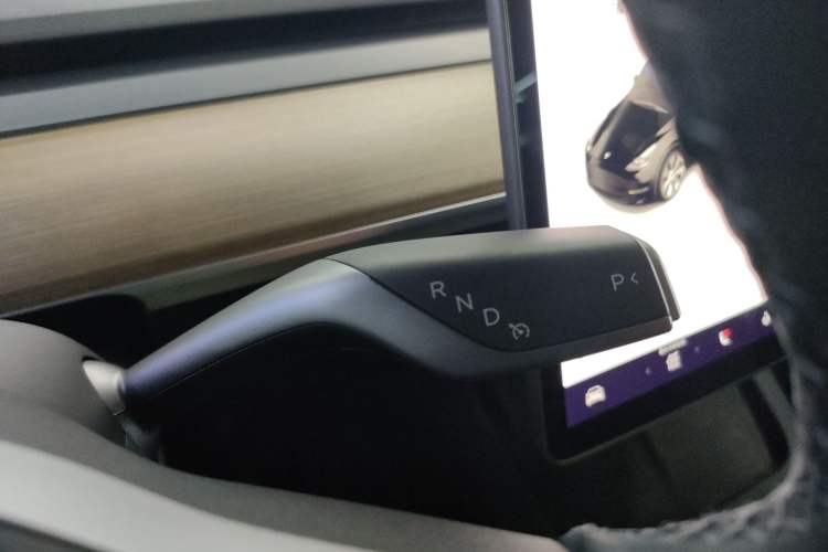 Used Tesla Model Y 2021 Standard Range Rear-Wheel Drive Version