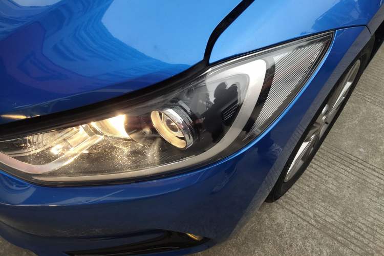 Used Hyundai Elantra (6th Generation / Lingdong) 2016 1.6L Manual ZhiXuan · Dynamic Model Left Front Headlight