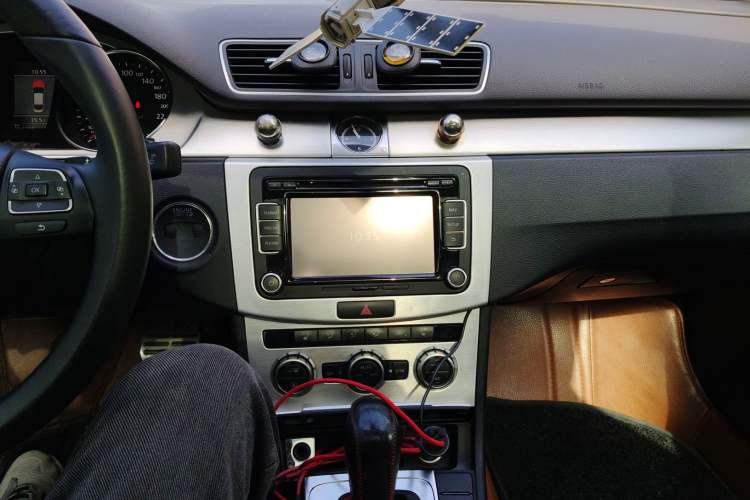 Used Volkswagen FAW-Volkswagen CC 2013 2.0 TSI Prestige Model Audio And AC Panel