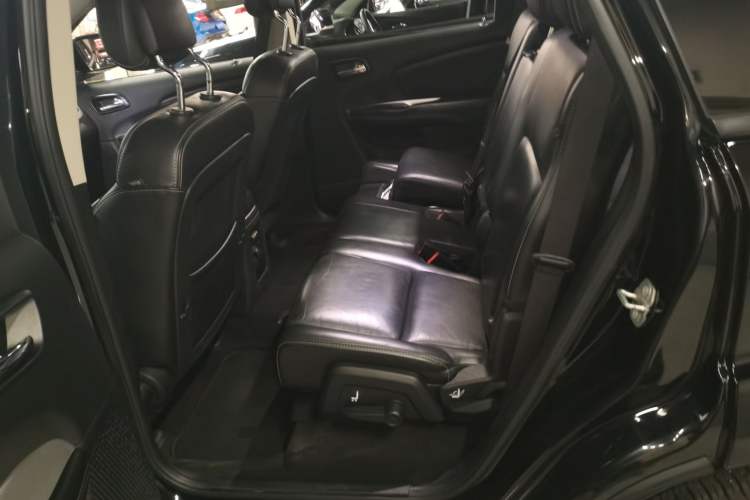 Used Dodge Journey 2015 2.0TD Four-Wheel Drive Luxury Edition
