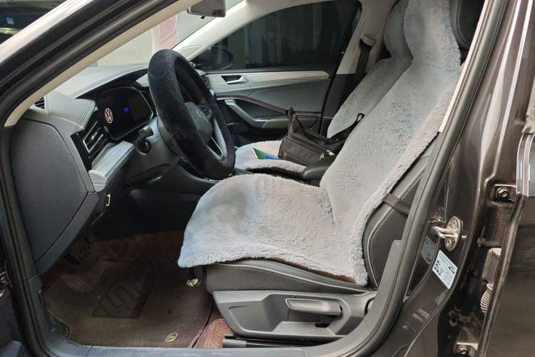 Used Volkswagen Sagitar 2023 300TSI DSG Excellence Edition Left Front Seat