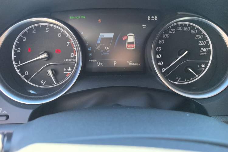 Used Toyota Camry 2019 Revised Version 2.0G Luxury Edition Odometer Close Up