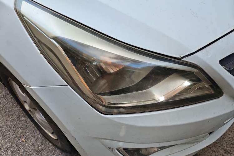 Used Hyundai Verna (older generation) 2016 1.4L Manual Smart GLS Trim