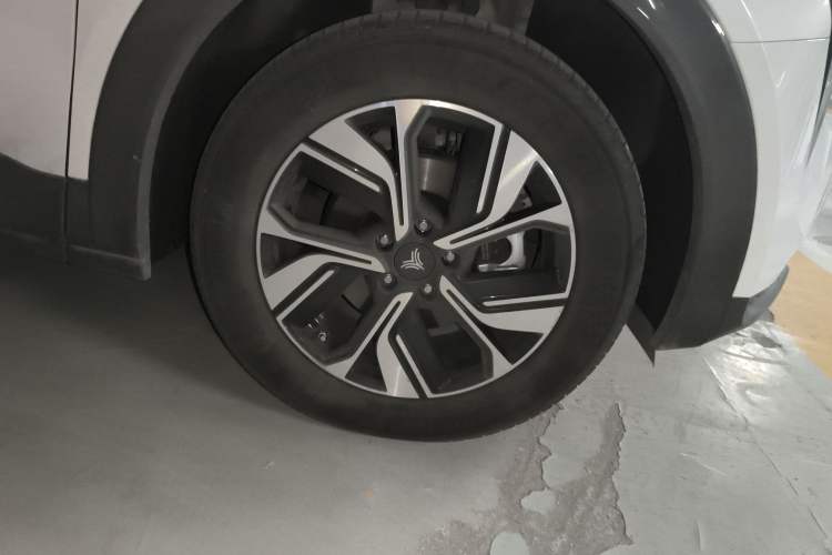 Used NETA U 2023 Neta U-Ⅱ 500 U Show Edition – Lithium Iron Phosphate