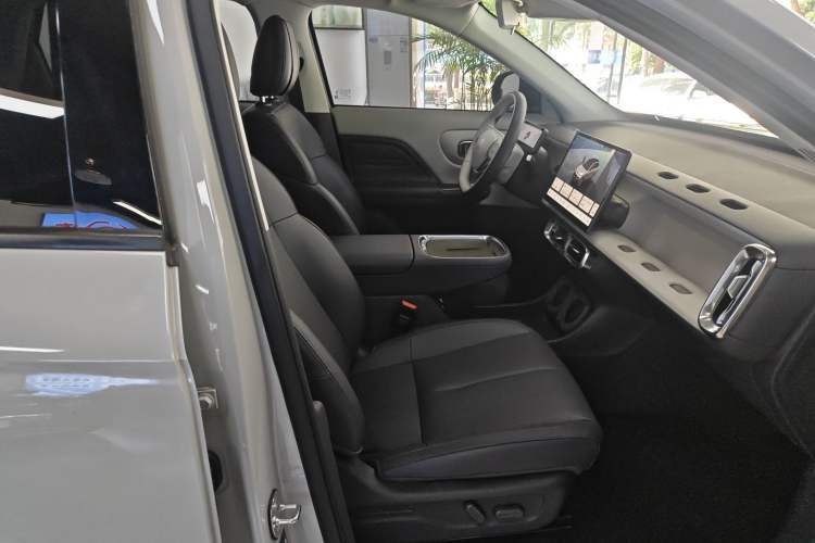 Used Leapmotor B10 2025 510 Joyful Edition
