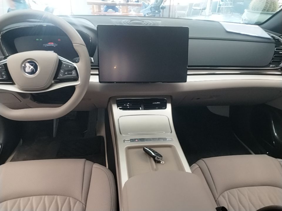 BYD Han 2025 DM-i Intelligent Driving Edition 245KM Prestigious Edition — снимка 15