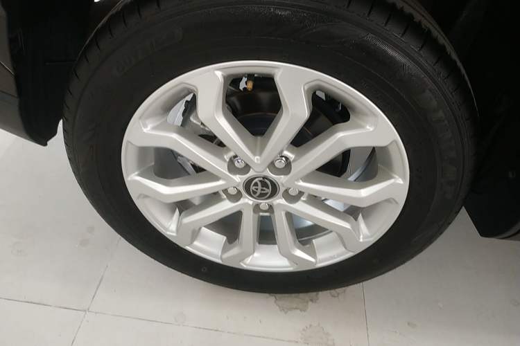 Used Toyota FRONTLANDER 2023 2.0L CVT Leading Edition
