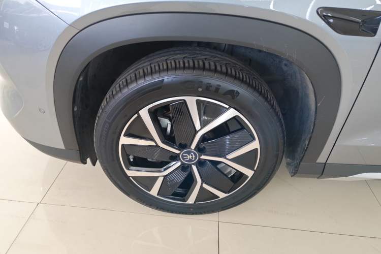 Used BYD Song L DM-i 2025 Intelligent Driving Version 160 km Beyond-Range Type
