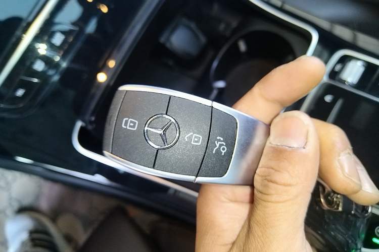 Used Mercedes-Benz GLC 2020 Facelifted GLC 260 L 4MATIC Dynamic Edition
