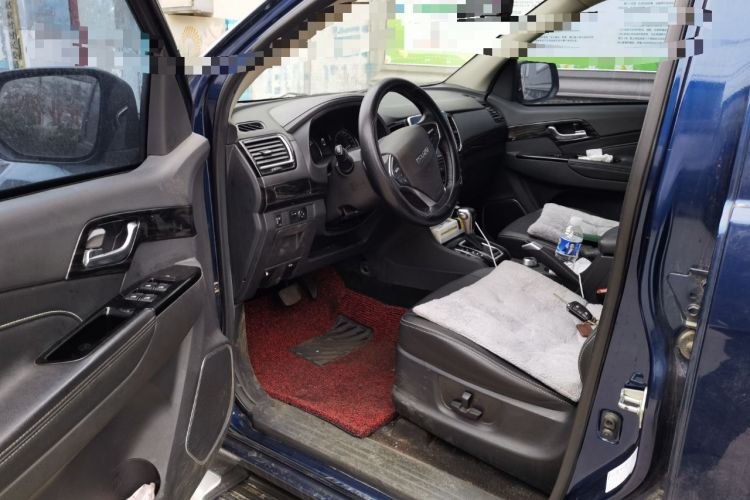 Used Isuzu D-MAX 2020 2.5T 4x4 Automatic Flagship Edition China VI JE4D25Q6A
