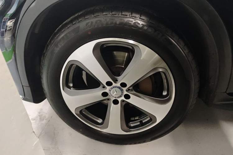 Used Mercedes-Benz GLC 2017 GLC 260 4MATIC Luxury Model