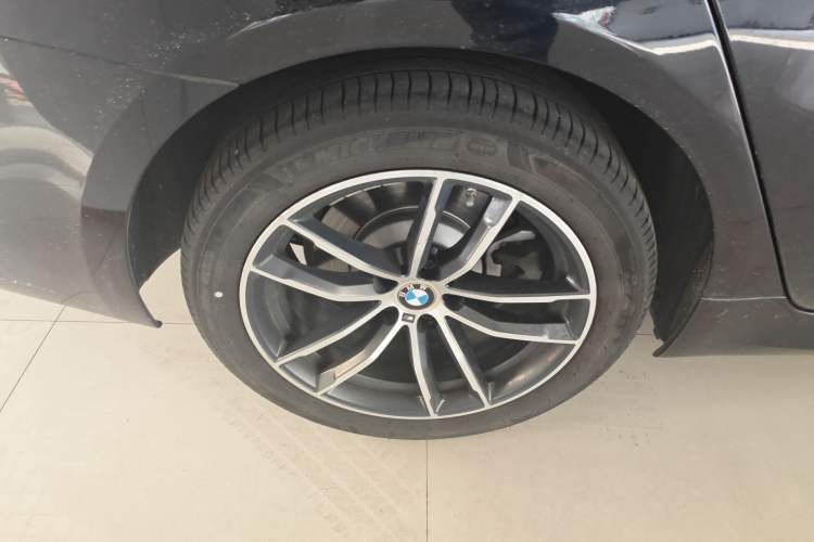 Used BMW 5 Series 2022 Second Facelift 525Li M Sport Package