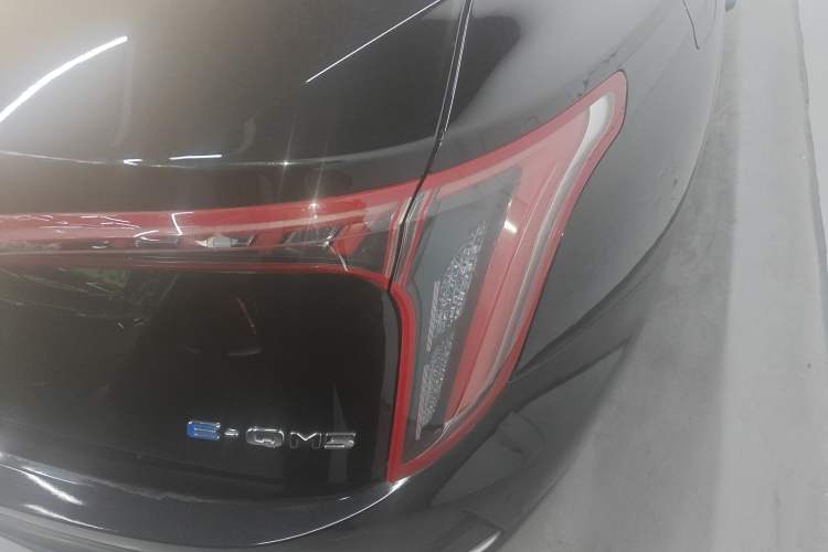 Used Hongqi E-QM5 2023 Base Travel Edition Right Rear Taillight