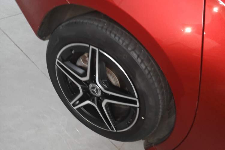 Used Mercedes-Benz E-Class 2021 E 260 Stylish Sports Edition Right Rear Wheel Hub