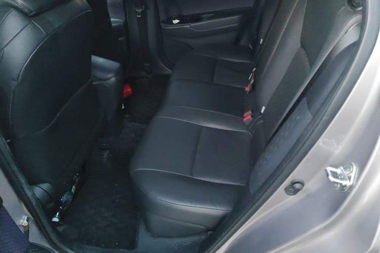 Used Toyota IZOA 2018 2.0L Yichi Version China VI Standard