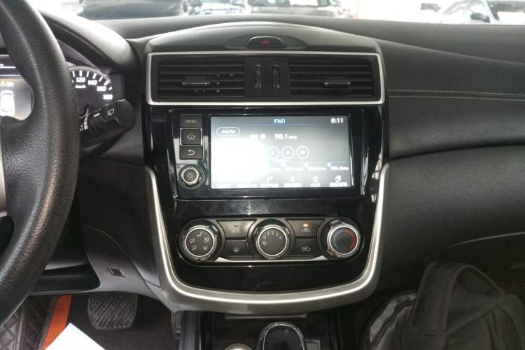 Used Nissan Tiida 2016 1.6L CVT Smart Drive Edition Audio And AC Panel