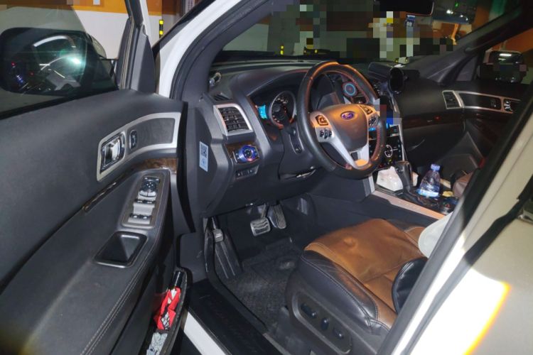 Used Ford Explorer 2013 3.5L Deluxe Model