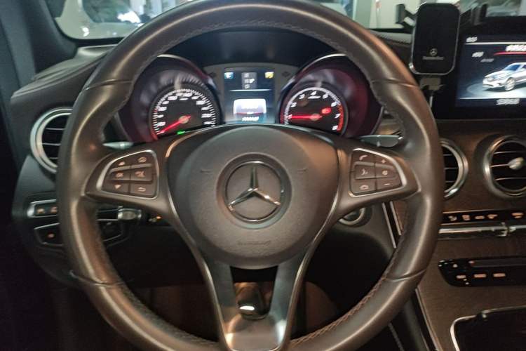 Used Mercedes-Benz GLC 2017 GLC 300 4MATIC Sport Edition
