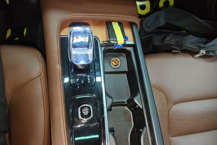 Used Volvo S90 2024 B5 Zhiyi Luxury Edition Gear Lever