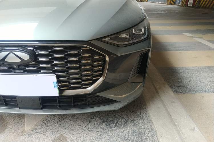 Used Chery Fengyun A8L 2025 1.5 TGDI 145 km Luxury Version