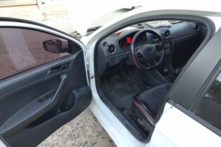 Used Jetta VA3 2019 1.5L Manual Entry-Level Version
