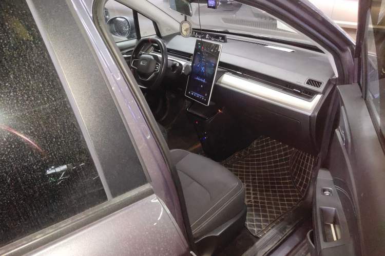 Used NETA V 2021 Standard Range Entertainment Version – Upgraded Model
