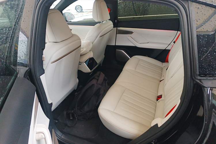 Used ONVO L60 2024 60 kWh Rear-Drive Version Left Rear Seat