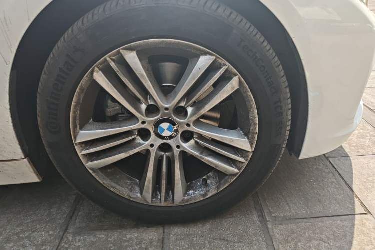 Used BMW 3 Series 2015 320Li Luxury Edition Fashion Model
