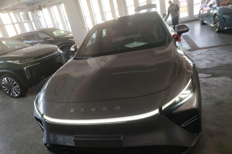 Used EXEED Star Era ES 2025 Extended-Range Max Urban Assisted Driving
