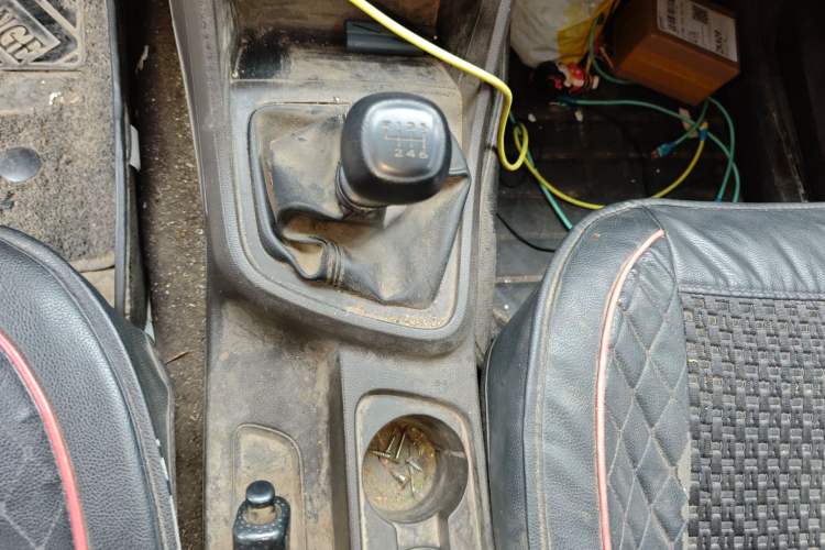 Used Wuling Hongguang V 2021 1.5L Jingqu Edition Enclosed-Window Vehicle LAR Gear Lever