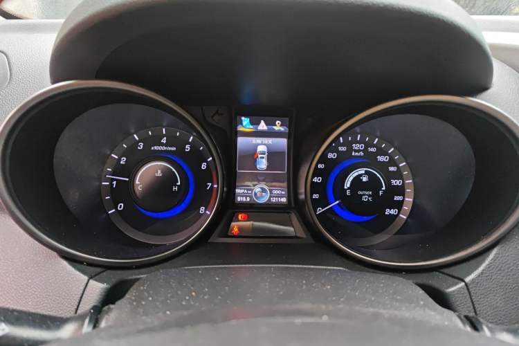 Used Changan CS75 2014 2.0L Manual Leading Version China IV Standard